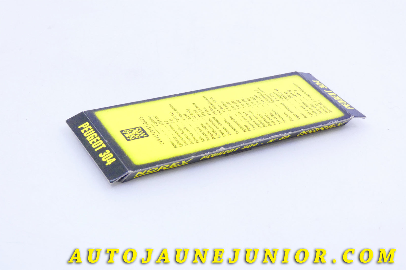 Le #3985 - Norev - Peugeot - Socle original boite Mica - 304 (Rare !) est en vente sur Auto Jaune Junior ! Découvrez nos collections de diecast Dinky-Toys, Corgi, Corgi-Toys, Solido, Norev… Découvrez notre magasin physique , AutoJaune Paris, ouvert en 1984 par Vincent Espinasse. 41 rue Cavendish, 75019 Paris. Tel : 01 42 40 61 23. Ouvert les mardi et vendredi de 13h à 19h. 