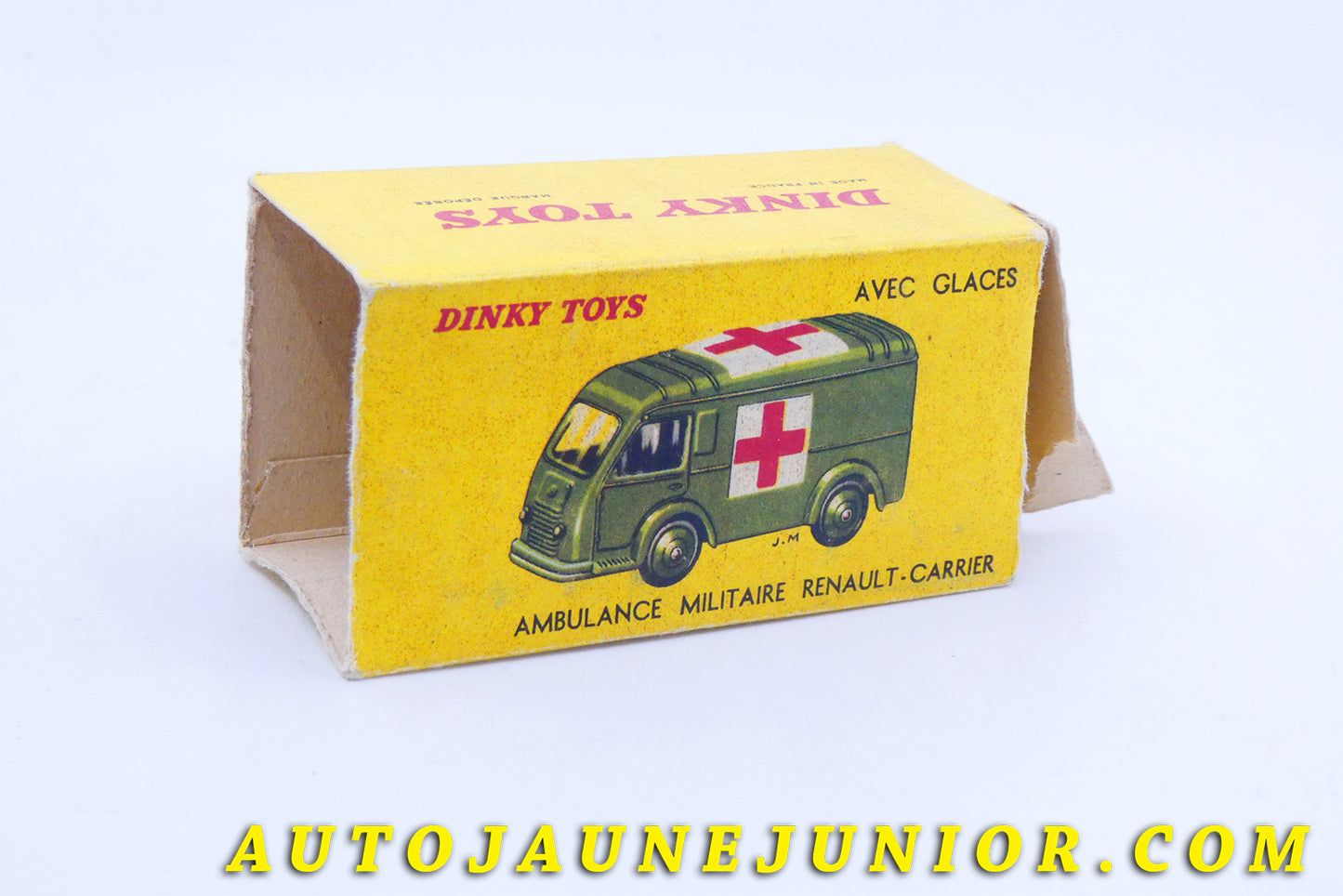 Le #3994 - Dinky Toys - Renault - Boite Vide Carrier ambulance militaire (rare version intermédiaire) est en vente sur Auto Jaune Junior ! Découvrez nos collections de diecast Dinky-Toys, Corgi, Corgi-Toys, Solido, Norev… Découvrez notre magasin physique , AutoJaune Paris, ouvert en 1984 par Vincent Espinasse. 41 rue Cavendish, 75019 Paris. Tel : 01 42 40 61 23. Ouvert les mardi et vendredi de 13h à 19h. 