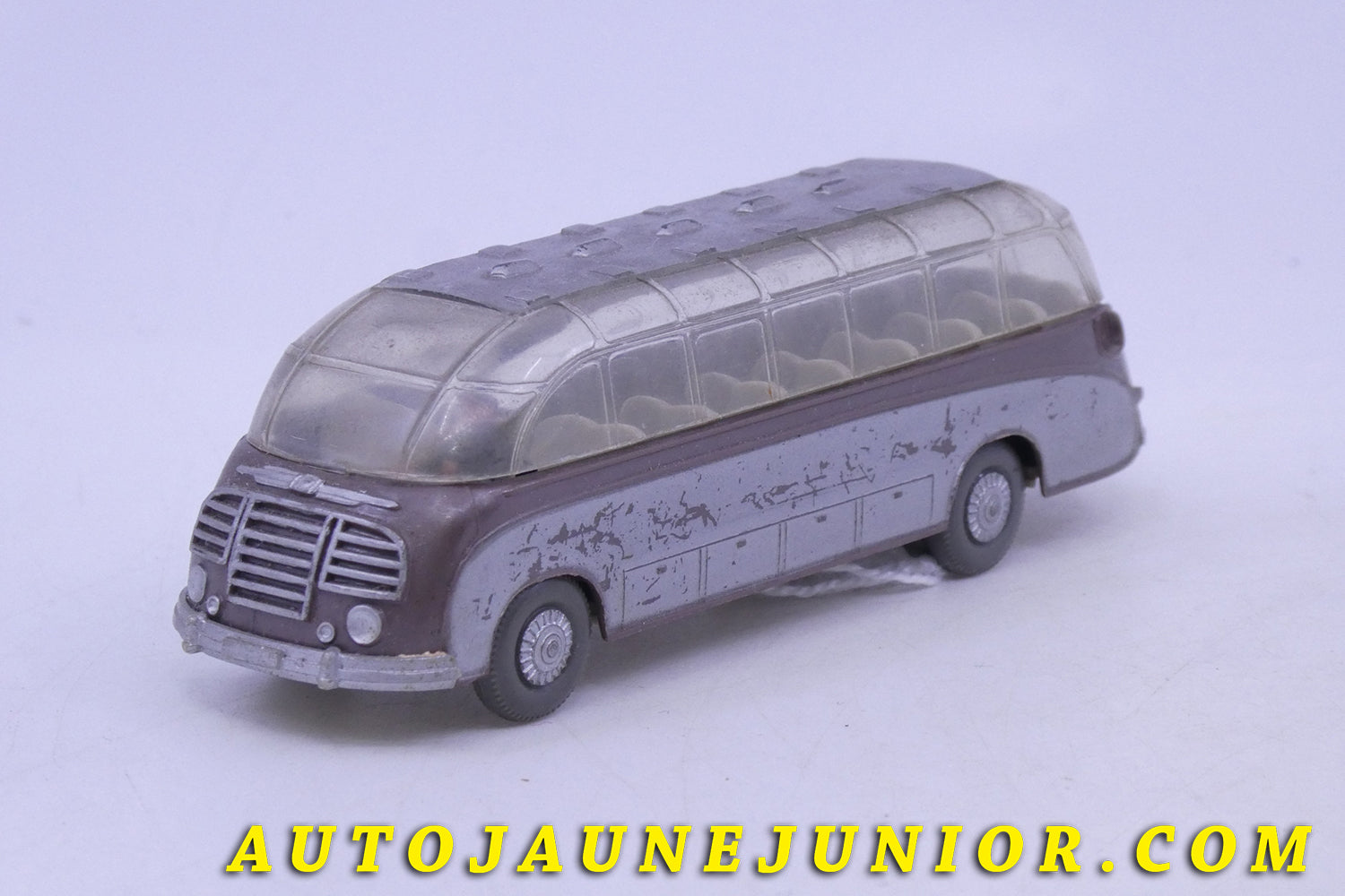Le Wiking Setra Car Excursion est en vente sur Auto Jaune Junior ! Découvrez nos collections de diecast Dinky-Toys, Corgi, Corgi-Toys, Solido, Norev… AutoJaune Junior ; Retrouvez AutoJauneJunior au magasin AutoJaune Paris, ouvert en 1984 par Vincent Espinasse. 