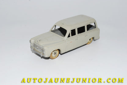 Le #4106 - C-I-J - Peugeot - 403 familiale est en vente sur Auto Jaune Junior ! Découvrez nos collections de diecast Dinky-Toys, Corgi, Corgi-Toys, Solido, Norev… Découvrez notre magasin physique , AutoJaune Paris, ouvert en 1984 par Vincent Espinasse. 41 rue Cavendish, 75019 Paris. Tel : 01 42 40 61 23. Ouvert les mardi et vendredi de 13h à 19h. 