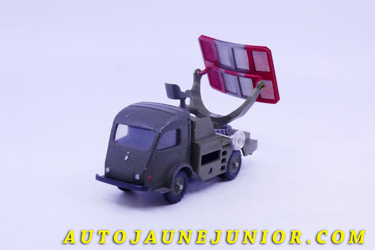 Le #4111 - C-I-J - Renault - 2,5T camion radar militaire est en vente sur Auto Jaune Junior ! Découvrez nos collections de diecast Dinky-Toys, Corgi, Corgi-Toys, Solido, Norev… Découvrez notre magasin physique , AutoJaune Paris, ouvert en 1984 par Vincent Espinasse. 41 rue Cavendish, 75019 Paris. Tel : 01 42 40 61 23. Ouvert les mardi et vendredi de 13h à 19h. 