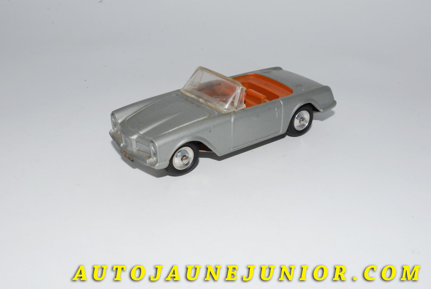 Le #4154 - C-I-J - Facel Vega - Facelvega est en vente sur Auto Jaune Junior ! Découvrez nos collections de diecast Dinky-Toys, Corgi, Corgi-Toys, Solido, Norev… Découvrez notre magasin physique , AutoJaune Paris, ouvert en 1984 par Vincent Espinasse. 41 rue Cavendish, 75019 Paris. Tel : 01 42 40 61 23. Ouvert les mardi et vendredi de 13h à 19h. 