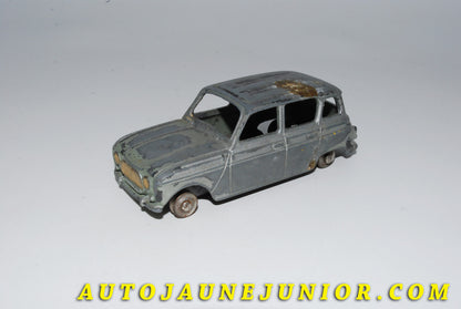 Le #4160 - Dinky Toys - Renault - 4 L Junior  est en vente sur Auto Jaune Junior ! Découvrez nos collections de diecast Dinky-Toys, Corgi, Corgi-Toys, Solido, Norev… Découvrez notre magasin physique , AutoJaune Paris, ouvert en 1984 par Vincent Espinasse. 41 rue Cavendish, 75019 Paris. Tel : 01 42 40 61 23. Ouvert les mardi et vendredi de 13h à 19h. 
