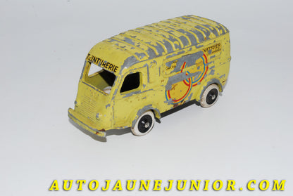 Le #4174 - C-I-J - Renault - 1000kgs teinturerie est en vente sur Auto Jaune Junior ! Découvrez nos collections de diecast Dinky-Toys, Corgi, Corgi-Toys, Solido, Norev… Découvrez notre magasin physique , AutoJaune Paris, ouvert en 1984 par Vincent Espinasse. 41 rue Cavendish, 75019 Paris. Tel : 01 42 40 61 23. Ouvert les mardi et vendredi de 13h à 19h. 