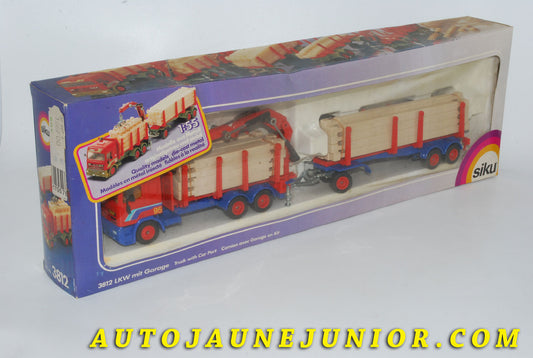 Le #4212 - Siku - DAF - Daf 95 - Camion avec Garage en Kit est en vente sur Auto Jaune Junior ! Découvrez nos collections de diecast Dinky-Toys, Corgi, Corgi-Toys, Solido, Norev… Découvrez notre magasin physique , AutoJaune Paris, ouvert en 1984 par Vincent Espinasse. 41 rue Cavendish, 75019 Paris. Tel : 01 42 40 61 23. Ouvert les mardi et vendredi de 13h à 19h. 