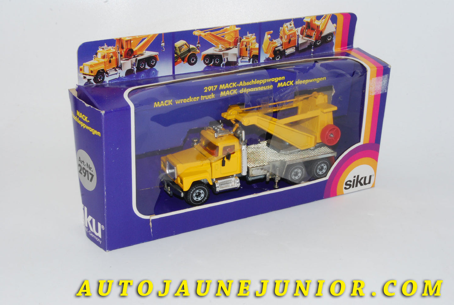 Le #4214 - Siku - Mack - Mack Dépaneuse Lourde est en vente sur Auto Jaune Junior ! Découvrez nos collections de diecast Dinky-Toys, Corgi, Corgi-Toys, Solido, Norev… Découvrez notre magasin physique , AutoJaune Paris, ouvert en 1984 par Vincent Espinasse. 41 rue Cavendish, 75019 Paris. Tel : 01 42 40 61 23. Ouvert les mardi et vendredi de 13h à 19h. 