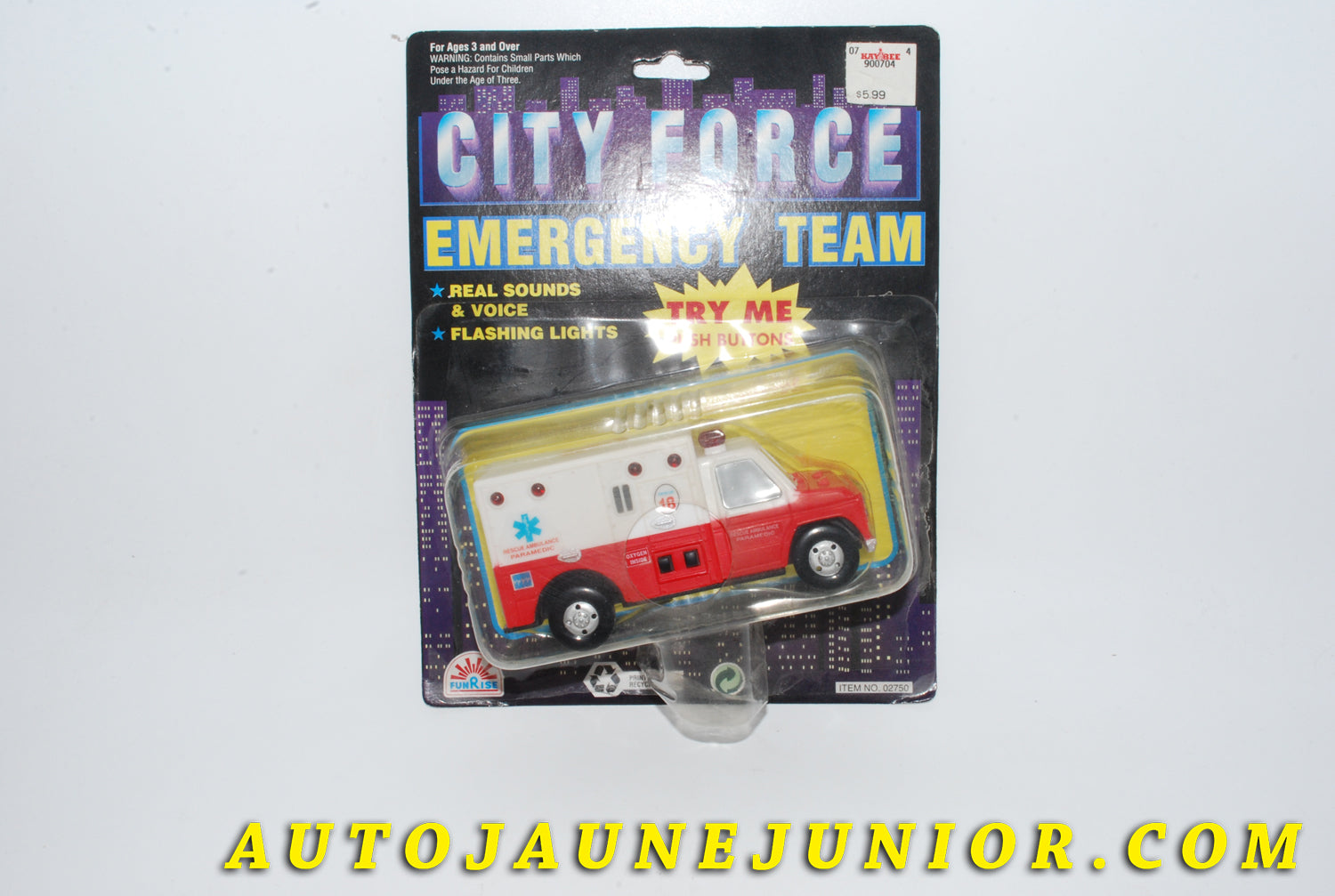Le #4247 - Funrise - Ford - Fourgon ambulance "City Force Emergency Team" est en vente sur Auto Jaune Junior ! Découvrez nos collections de diecast Dinky-Toys, Corgi, Corgi-Toys, Solido, Norev… Découvrez notre magasin physique , AutoJaune Paris, ouvert en 1984 par Vincent Espinasse. 41 rue Cavendish, 75019 Paris. Tel : 01 42 40 61 23. Ouvert les mardi et vendredi de 13h à 19h. 