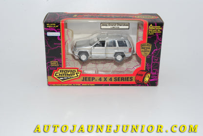 Le #4263 - Road Champ - Jeep - Grand Cherokee (ZJ) Limiuted est en vente sur Auto Jaune Junior ! Découvrez nos collections de diecast Dinky-Toys, Corgi, Corgi-Toys, Solido, Norev… Découvrez notre magasin physique , AutoJaune Paris, ouvert en 1984 par Vincent Espinasse. 41 rue Cavendish, 75019 Paris. Tel : 01 42 40 61 23. Ouvert les mardi et vendredi de 13h à 19h. 