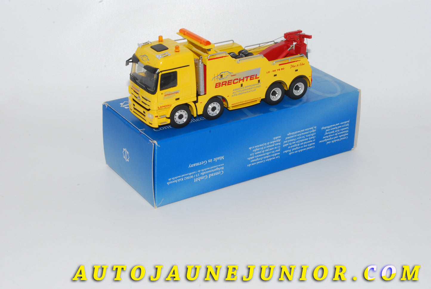 Le #4276 - Conrad - Mercedes - Camion  Actros 4 essieux Dépanneuse "Brechtel" est en vente sur Auto Jaune Junior ! Découvrez nos collections de diecast Dinky-Toys, Corgi, Corgi-Toys, Solido, Norev… Découvrez notre magasin physique , AutoJaune Paris, ouvert en 1984 par Vincent Espinasse. 41 rue Cavendish, 75019 Paris. Tel : 01 42 40 61 23. Ouvert les mardi et vendredi de 13h à 19h. 