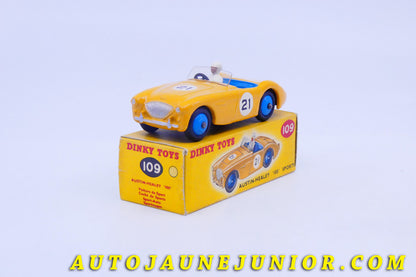 Le #4310 - Dinky Toys - Austin Healey - 100 Sport Course est en vente sur Auto Jaune Junior ! Découvrez nos collections de diecast Dinky-Toys, Corgi, Corgi-Toys, Solido, Norev… Découvrez notre magasin physique , AutoJaune Paris, ouvert en 1984 par Vincent Espinasse. 41 rue Cavendish, 75019 Paris. Tel : 01 42 40 61 23. Ouvert les mardi et vendredi de 13h à 19h. 