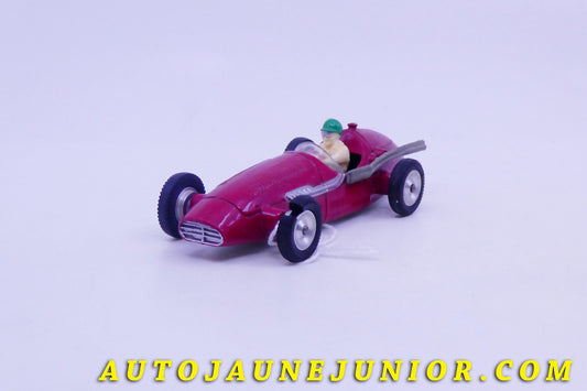 Le #4321 - Solido - Maseratti - 250 F Monoplace est en vente sur Auto Jaune Junior ! Découvrez nos collections de diecast Dinky-Toys, Corgi, Corgi-Toys, Solido, Norev… Découvrez notre magasin physique , AutoJaune Paris, ouvert en 1984 par Vincent Espinasse. 41 rue Cavendish, 75019 Paris. Tel : 01 42 40 61 23. Ouvert les mardi et vendredi de 13h à 19h. 