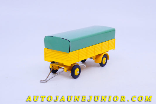 Le #4323 - Dinky Toys - Remorque - deux essieux ridelles bâché est en vente sur Auto Jaune Junior ! Découvrez nos collections de diecast Dinky-Toys, Corgi, Corgi-Toys, Solido, Norev… Découvrez notre magasin physique , AutoJaune Paris, ouvert en 1984 par Vincent Espinasse. 41 rue Cavendish, 75019 Paris. Tel : 01 42 40 61 23. Ouvert les mardi et vendredi de 13h à 19h. 