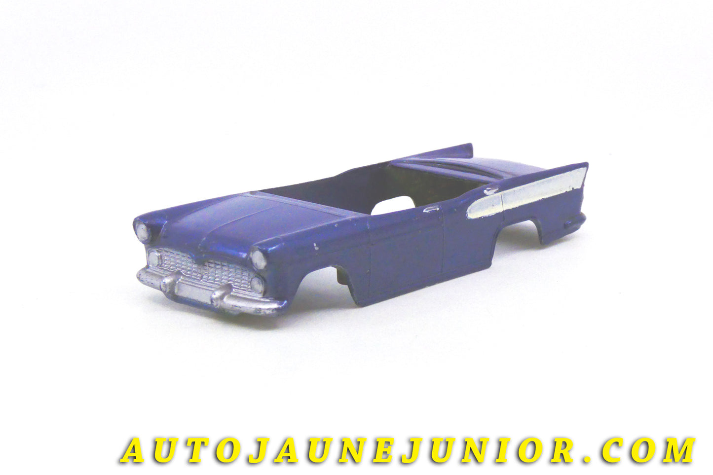 Le #4333 - Solido - Simca - Chambord (carrosserie seule) est en vente sur Auto Jaune Junior ! Découvrez nos collections de diecast Dinky-Toys, Corgi, Corgi-Toys, Solido, Norev… Découvrez notre magasin physique , AutoJaune Paris, ouvert en 1984 par Vincent Espinasse. 41 rue Cavendish, 75019 Paris. Tel : 01 42 40 61 23. Ouvert les mardi et vendredi de 13h à 19h. 