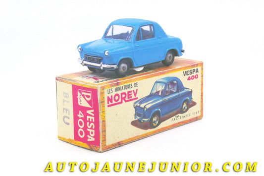 Le #4338 - Norev - Piaggio - Vespa 400 (bleue) est en vente sur Auto Jaune Junior ! Découvrez nos collections de diecast Dinky-Toys, Corgi, Corgi-Toys, Solido, Norev… Découvrez notre magasin physique , AutoJaune Paris, ouvert en 1984 par Vincent Espinasse. 41 rue Cavendish, 75019 Paris. Tel : 01 42 40 61 23. Ouvert les mardi et vendredi de 13h à 19h. 