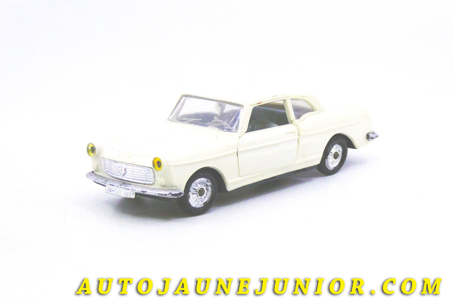 Le #4340 - Norev - Peugeot -  404 Coupé  est en vente sur Auto Jaune Junior ! Découvrez nos collections de diecast Dinky-Toys, Corgi, Corgi-Toys, Solido, Norev… Découvrez notre magasin physique , AutoJaune Paris, ouvert en 1984 par Vincent Espinasse. 41 rue Cavendish, 75019 Paris. Tel : 01 42 40 61 23. Ouvert les mardi et vendredi de 13h à 19h. 