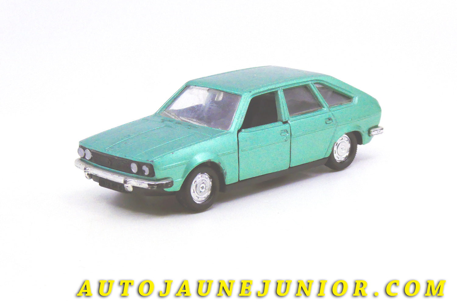 Le #4343 - Norev - Renault - R 30 TS est en vente sur Auto Jaune Junior ! Découvrez nos collections de diecast Dinky-Toys, Corgi, Corgi-Toys, Solido, Norev… Découvrez notre magasin physique , AutoJaune Paris, ouvert en 1984 par Vincent Espinasse. 41 rue Cavendish, 75019 Paris. Tel : 01 42 40 61 23. Ouvert les mardi et vendredi de 13h à 19h. 