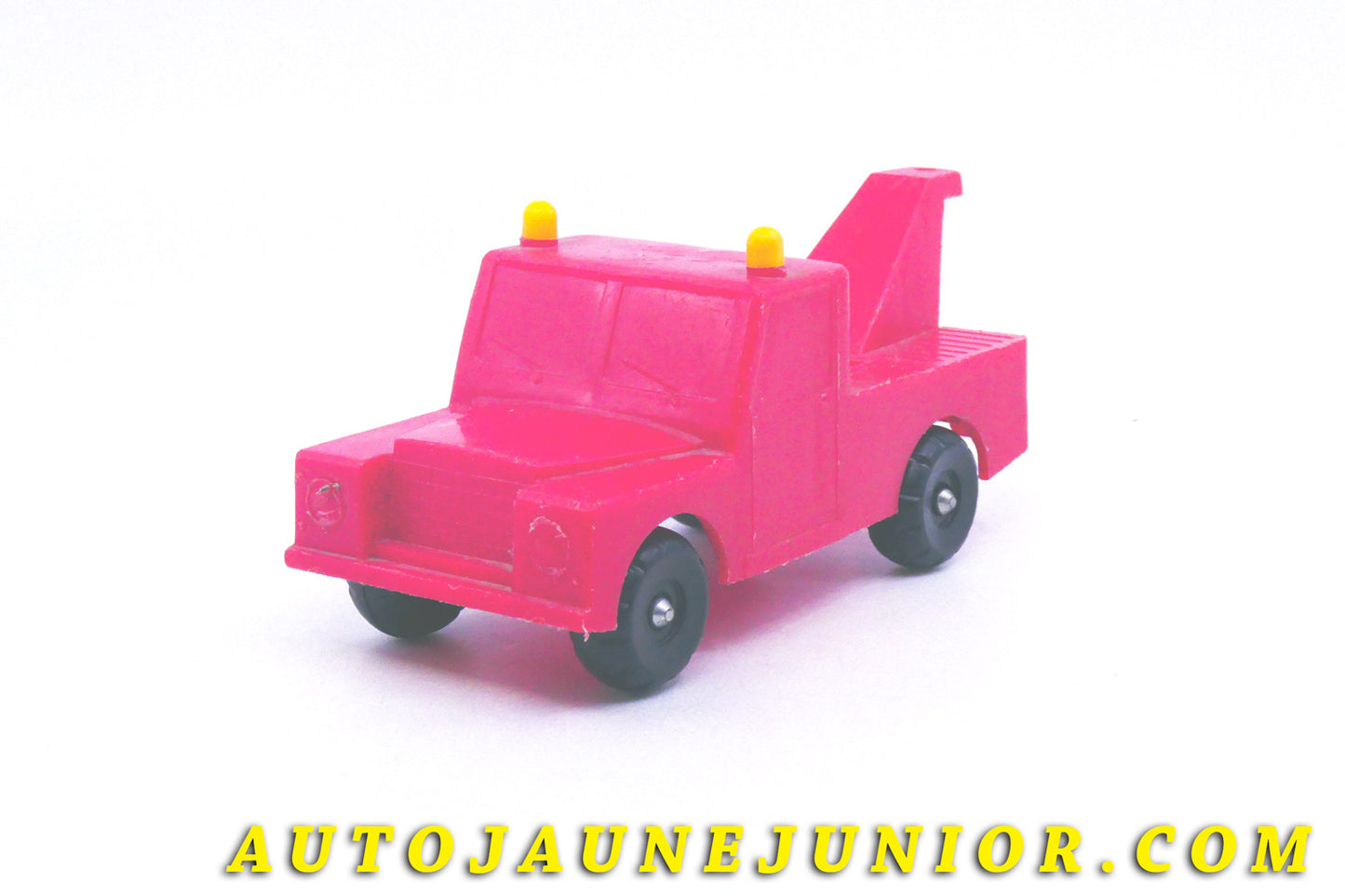 Le #4353 - LKE Products - Land-Rover - Dépanneuse 109 pick up long est en vente sur Auto Jaune Junior ! Découvrez nos collections de diecast Dinky-Toys, Corgi, Corgi-Toys, Solido, Norev… Découvrez notre magasin physique , AutoJaune Paris, ouvert en 1984 par Vincent Espinasse. 41 rue Cavendish, 75019 Paris. Tel : 01 42 40 61 23. Ouvert les mardi et vendredi de 13h à 19h. 