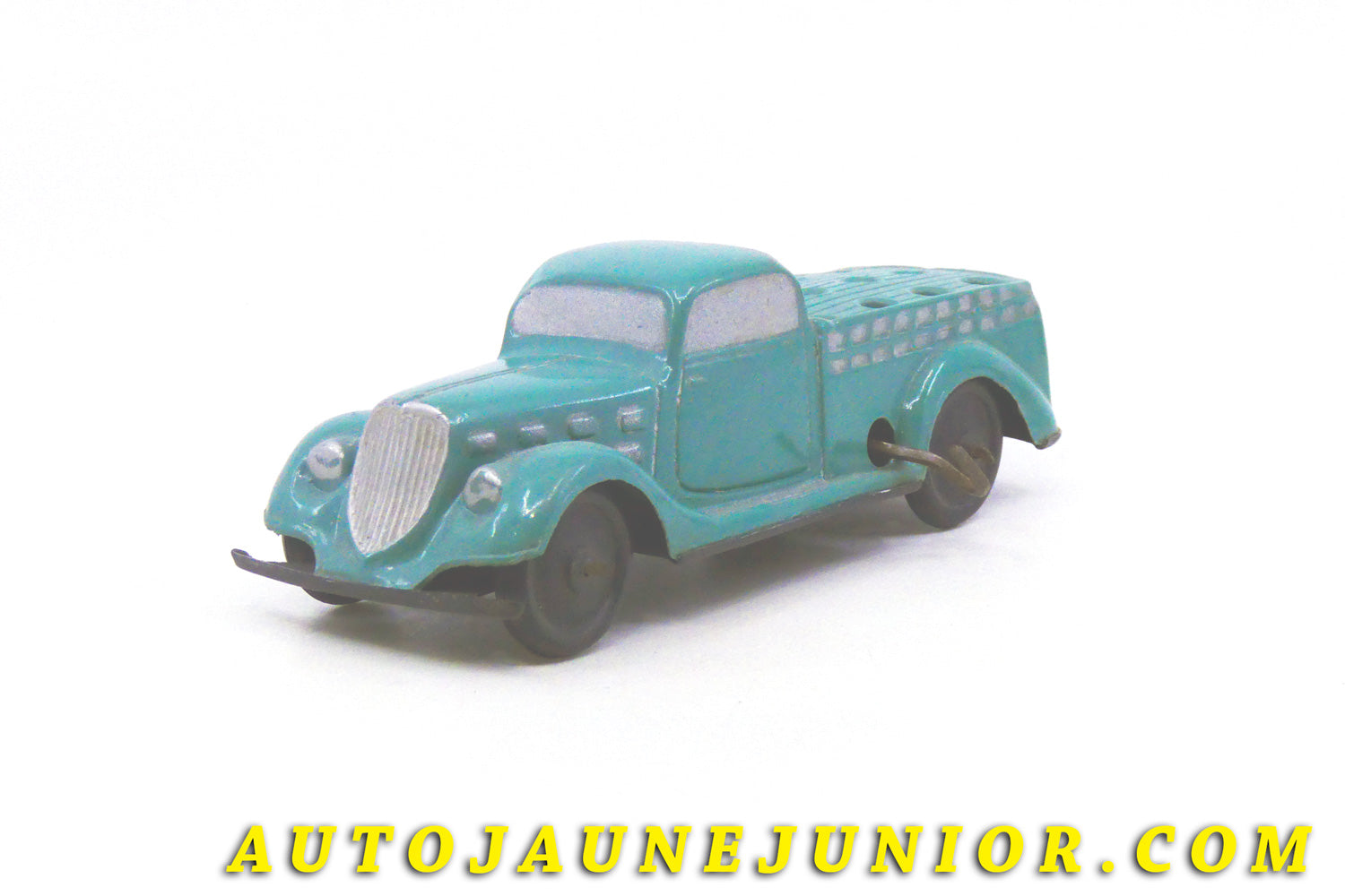 Le #4356 - Cellulo - Camion - Plateau Laitier est en vente sur Auto Jaune Junior ! Découvrez nos collections de diecast Dinky-Toys, Corgi, Corgi-Toys, Solido, Norev… Découvrez notre magasin physique , AutoJaune Paris, ouvert en 1984 par Vincent Espinasse. 41 rue Cavendish, 75019 Paris. Tel : 01 42 40 61 23. Ouvert les mardi et vendredi de 13h à 19h. 