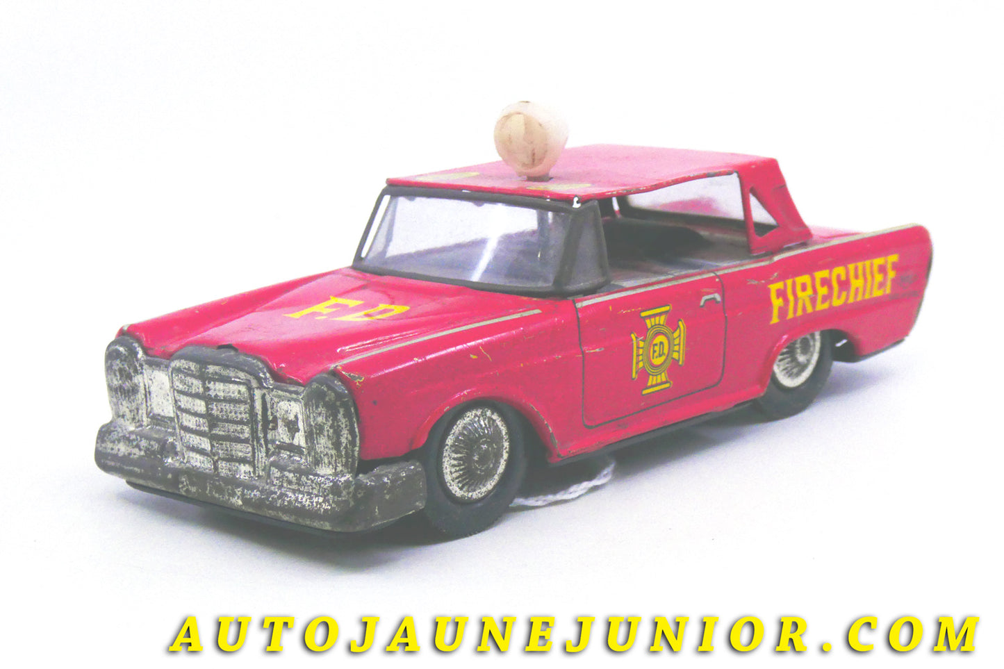 Le #4394 - Ichiko - Mercedes - Fintail Pick-Up Fire Chief (fantaisie) MTU est en vente sur Auto Jaune Junior ! Découvrez nos collections de diecast Dinky-Toys, Corgi, Corgi-Toys, Solido, Norev… Découvrez notre magasin physique , AutoJaune Paris, ouvert en 1984 par Vincent Espinasse. 41 rue Cavendish, 75019 Paris. Tel : 01 42 40 61 23. Ouvert les mardi et vendredi de 13h à 19h. 