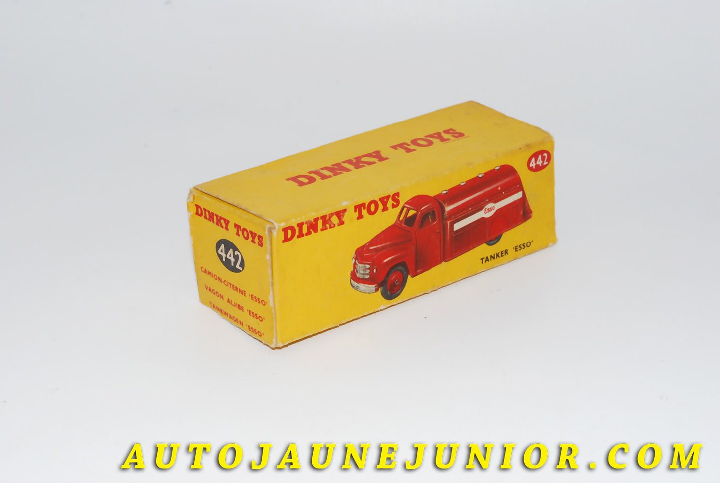 Le #4417 - Dinky Toys - Studebaker - Boite vide Camion citerne -  Tanker "Esso" est en vente sur Auto Jaune Junior ! Découvrez nos collections de diecast Dinky-Toys, Corgi, Corgi-Toys, Solido, Norev… Découvrez notre magasin physique , AutoJaune Paris, ouvert en 1984 par Vincent Espinasse. 41 rue Cavendish, 75019 Paris. Tel : 01 42 40 61 23. Ouvert les mardi et vendredi de 13h à 19h. 