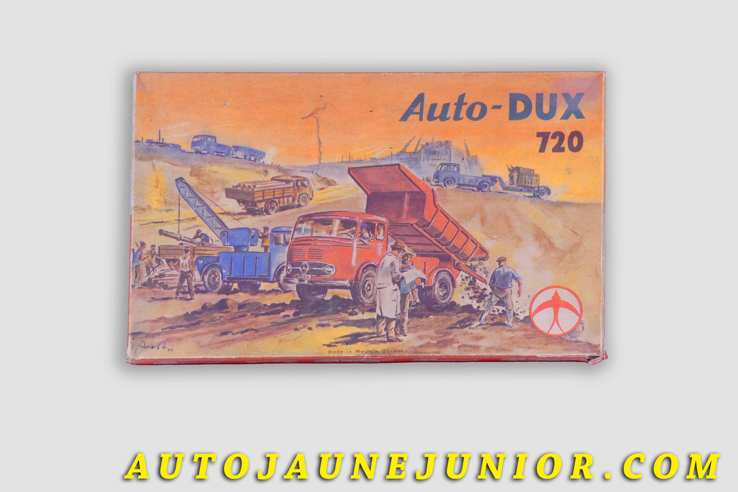 Le #4438 - DUX - Mercedes - Coffret de montage - Cabine LP 3226 avec Benne, Plateau, cabinne, chassis… est en vente sur Auto Jaune Junior ! Découvrez nos collections de diecast Dinky-Toys, Corgi, Corgi-Toys, Solido, Norev… Découvrez notre magasin physique , AutoJaune Paris, ouvert en 1984 par Vincent Espinasse. 41 rue Cavendish, 75019 Paris. Tel : 01 42 40 61 23. Ouvert les mardi et vendredi de 13h à 19h. 