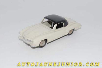 Le #4520 - Dinky Toys - Mercedes - 190 SL Coupé (Sans vitrage !!!) est en vente sur Auto Jaune Junior ! Découvrez nos collections de diecast Dinky-Toys, Corgi, Corgi-Toys, Solido, Norev… Découvrez notre magasin physique , AutoJaune Paris, ouvert en 1984 par Vincent Espinasse. 41 rue Cavendish, 75019 Paris. Tel : 01 42 40 61 23. Ouvert les mardi et vendredi de 13h à 19h. 