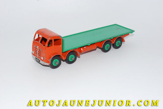 Le #4642 - Dinky Toys - Foden - Mk2 Plateau est en vente sur Auto Jaune Junior ! Découvrez nos collections de diecast Dinky-Toys, Corgi, Corgi-Toys, Solido, Norev… Découvrez notre magasin physique , AutoJaune Paris, ouvert en 1984 par Vincent Espinasse. 41 rue Cavendish, 75019 Paris. Tel : 01 42 40 61 23. Ouvert les mardi et vendredi de 13h à 19h. 
