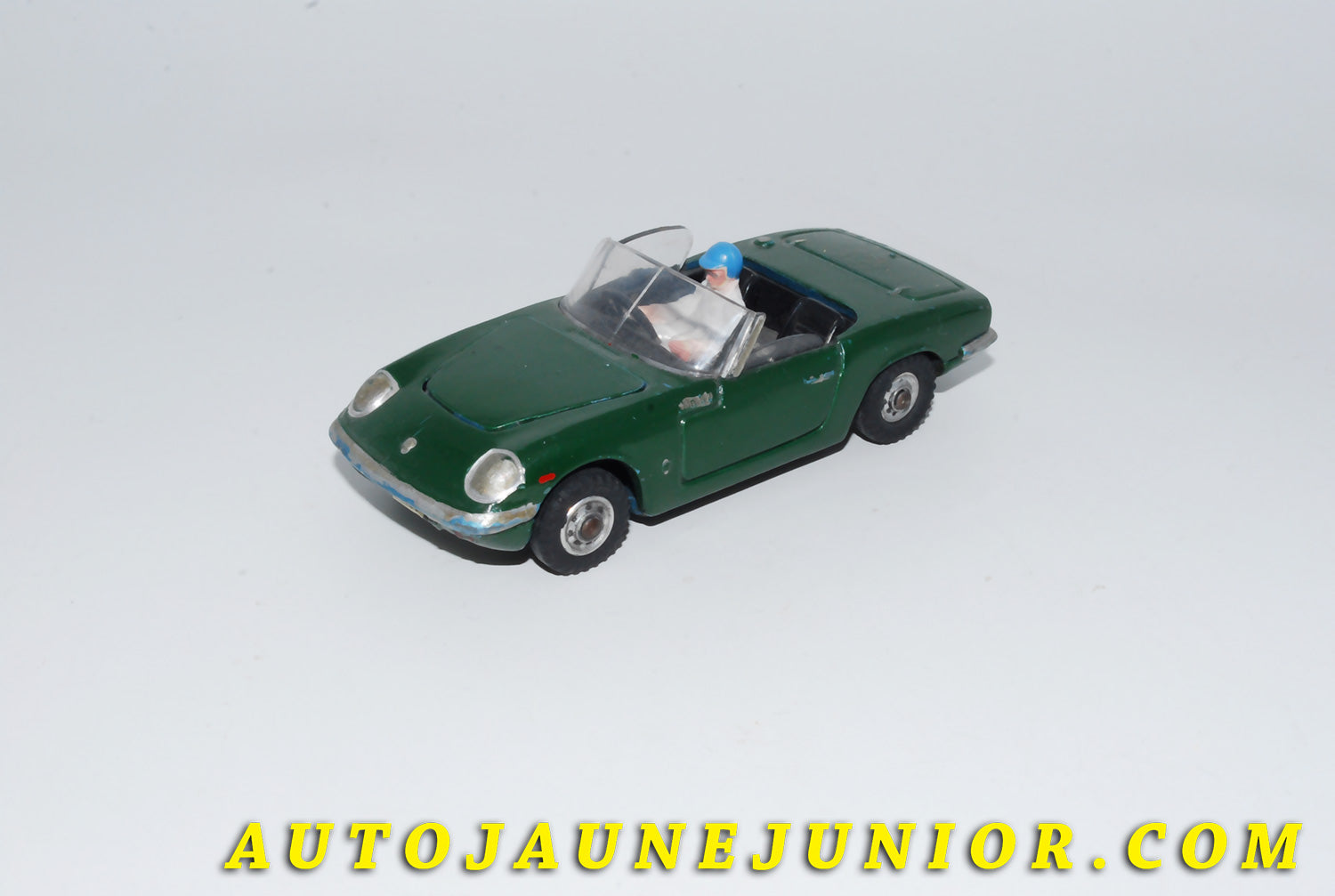 Le #4658 - Corgi Toys - Lotus - Elan S2 est en vente sur Auto Jaune Junior ! Découvrez nos collections de diecast Dinky-Toys, Corgi, Corgi-Toys, Solido, Norev… Découvrez notre magasin physique , AutoJaune Paris, ouvert en 1984 par Vincent Espinasse. 41 rue Cavendish, 75019 Paris. Tel : 01 42 40 61 23. Ouvert les mardi et vendredi de 13h à 19h. 