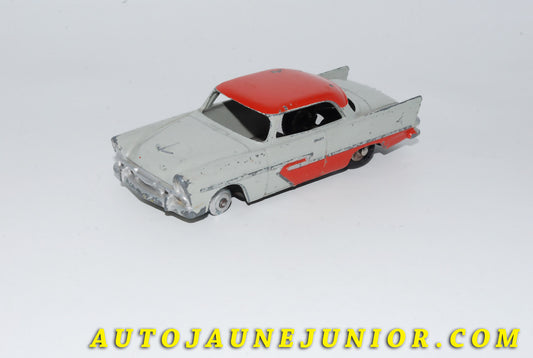 Le #4661 - Dinky Toys - Plymouth - Berline Belvedere (Type 1 sans X) est en vente sur Auto Jaune Junior ! Découvrez nos collections de diecast Dinky-Toys, Corgi, Corgi-Toys, Solido, Norev… Découvrez notre magasin physique , AutoJaune Paris, ouvert en 1984 par Vincent Espinasse. 41 rue Cavendish, 75019 Paris. Tel : 01 42 40 61 23. Ouvert les mardi et vendredi de 13h à 19h. 