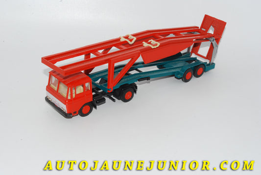 Le #4723 - Lion Car - DAF - 2600 tracteur semi remorque porte autos est en vente sur Auto Jaune Junior ! Découvrez nos collections de diecast Dinky-Toys, Corgi, Corgi-Toys, Solido, Norev… Découvrez notre magasin physique , AutoJaune Paris, ouvert en 1984 par Vincent Espinasse. 41 rue Cavendish, 75019 Paris. Tel : 01 42 40 61 23. Ouvert les mardi et vendredi de 13h à 19h. 