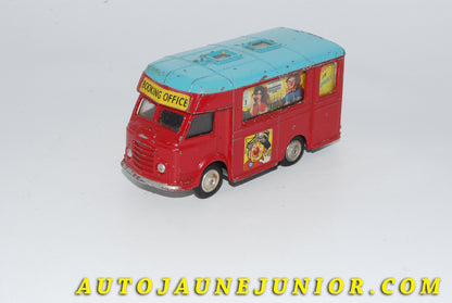 Le #4742 - Corgi Toys - Karrier - Camionnette Bentam de vente de billets de cirque "Chipperfields" est en vente sur Auto Jaune Junior ! Découvrez nos collections de diecast Dinky-Toys, Corgi, Corgi-Toys, Solido, Norev… Découvrez notre magasin physique , AutoJaune Paris, ouvert en 1984 par Vincent Espinasse. 41 rue Cavendish, 75019 Paris. Tel : 01 42 40 61 23. Ouvert les mardi et vendredi de 13h à 19h. 