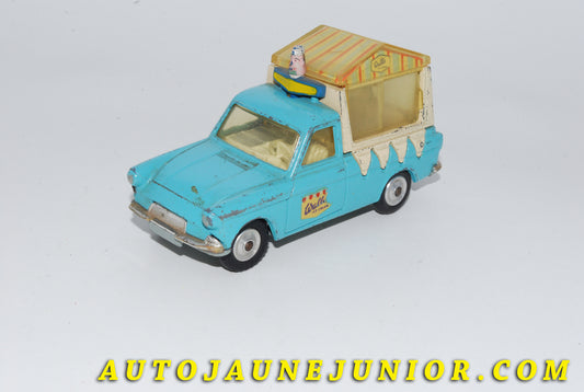 Le #4750 - Corgi Toys - Ford - Camionnette Thames « Wall's Ice Cream »  est en vente sur Auto Jaune Junior ! Découvrez nos collections de diecast Dinky-Toys, Corgi, Corgi-Toys, Solido, Norev… Découvrez notre magasin physique , AutoJaune Paris, ouvert en 1984 par Vincent Espinasse. 41 rue Cavendish, 75019 Paris. Tel : 01 42 40 61 23. Ouvert les mardi et vendredi de 13h à 19h. 