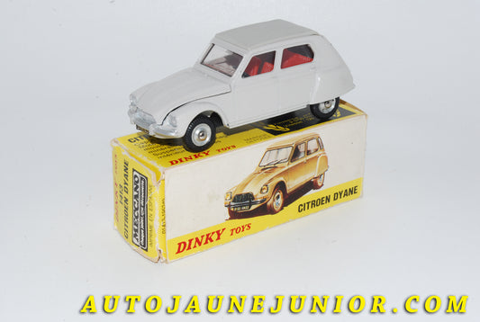 Le #4753 - Dinky Toys - Citroën - Dyane Berline est en vente sur Auto Jaune Junior ! Découvrez nos collections de diecast Dinky-Toys, Corgi, Corgi-Toys, Solido, Norev… Découvrez notre magasin physique , AutoJaune Paris, ouvert en 1984 par Vincent Espinasse. 41 rue Cavendish, 75019 Paris. Tel : 01 42 40 61 23. Ouvert les mardi et vendredi de 13h à 19h. 