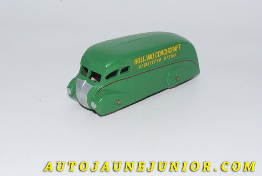 Le #4774 - Buccaneer - Streamline Bus  -  Aérodynamique "Holland Coachcraft Registered Design" est en vente sur Auto Jaune Junior ! Découvrez nos collections de diecast Dinky-Toys, Corgi, Corgi-Toys, Solido, Norev… Découvrez notre magasin physique , AutoJaune Paris, ouvert en 1984 par Vincent Espinasse. 41 rue Cavendish, 75019 Paris. Tel : 01 42 40 61 23. Ouvert les mardi et vendredi de 13h à 19h. 