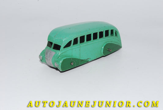 Le #4775 - Dinky Toys - Streamline Bus ("Holland Coachcraft") - Autocar Aérodynamique (série 29) est en vente sur Auto Jaune Junior ! Découvrez nos collections de diecast Dinky-Toys, Corgi, Corgi-Toys, Solido, Norev… Découvrez notre magasin physique , AutoJaune Paris, ouvert en 1984 par Vincent Espinasse. 41 rue Cavendish, 75019 Paris. Tel : 01 42 40 61 23. Ouvert les mardi et vendredi de 13h à 19h. 