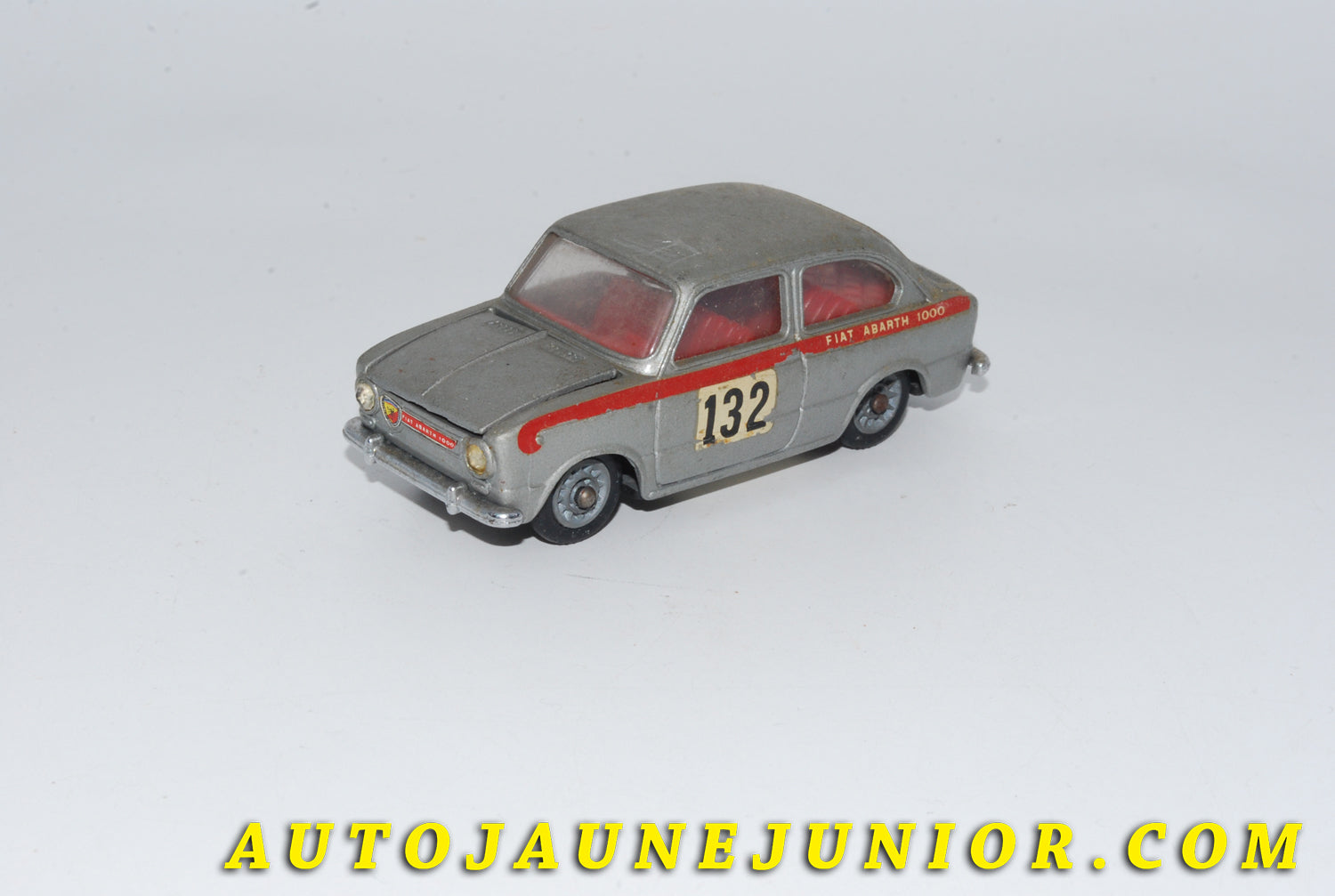 Le #4796 - Mercury - Fiat - Abarth 1000 Rally #132 est en vente sur Auto Jaune Junior ! Découvrez nos collections de diecast Dinky-Toys, Corgi, Corgi-Toys, Solido, Norev… Découvrez notre magasin physique , AutoJaune Paris, ouvert en 1984 par Vincent Espinasse. 41 rue Cavendish, 75019 Paris. Tel : 01 42 40 61 23. Ouvert les mardi et vendredi de 13h à 19h. 