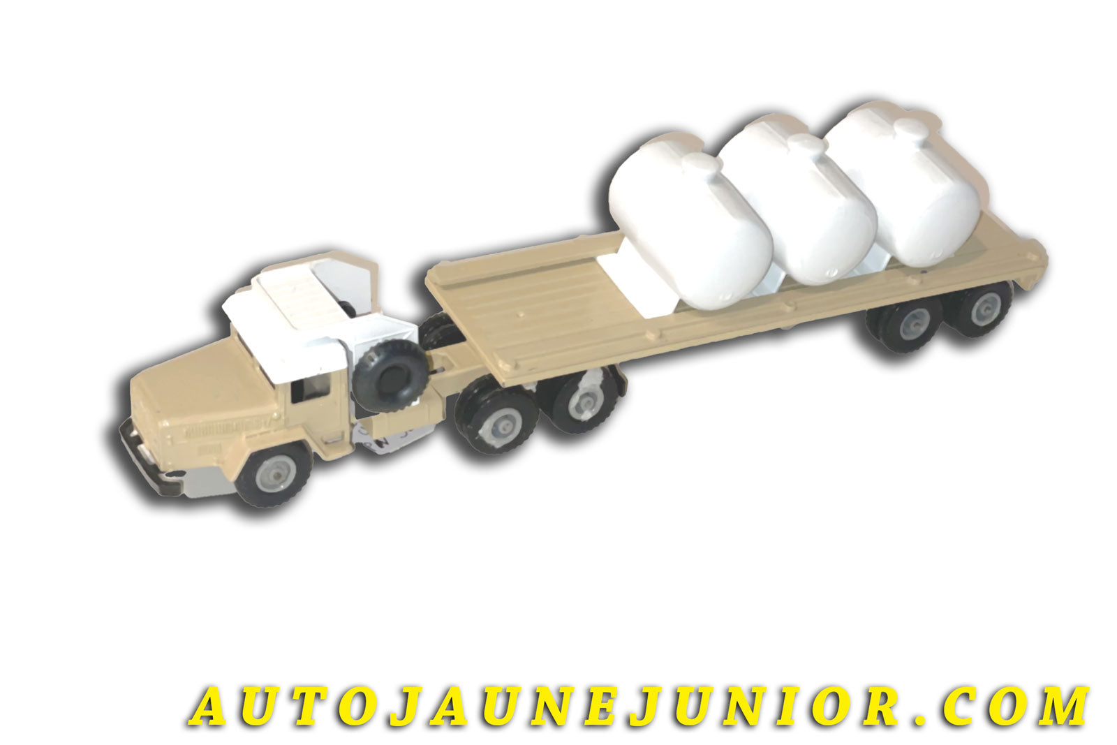 Le Solido Unic Tracteur Sahara semi remorque Titan avec cuves est en vente sur Auto Jaune Junior ! Découvrez nos collections de diecast Dinky-Toys, Corgi, Corgi-Toys, Solido, Norev… AutoJaune Junior ; Retrouvez AutoJauneJunior au magasin AutoJaune Paris, ouvert en 1984 par Vincent Espinasse. 