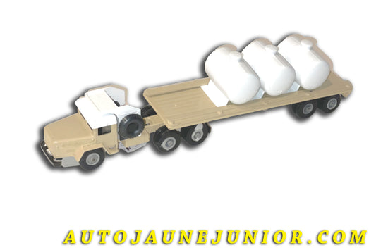 Le Solido Unic Tracteur Sahara semi remorque Titan avec cuves est en vente sur Auto Jaune Junior ! Découvrez nos collections de diecast Dinky-Toys, Corgi, Corgi-Toys, Solido, Norev… AutoJaune Junior ; Retrouvez AutoJauneJunior au magasin AutoJaune Paris, ouvert en 1984 par Vincent Espinasse. 