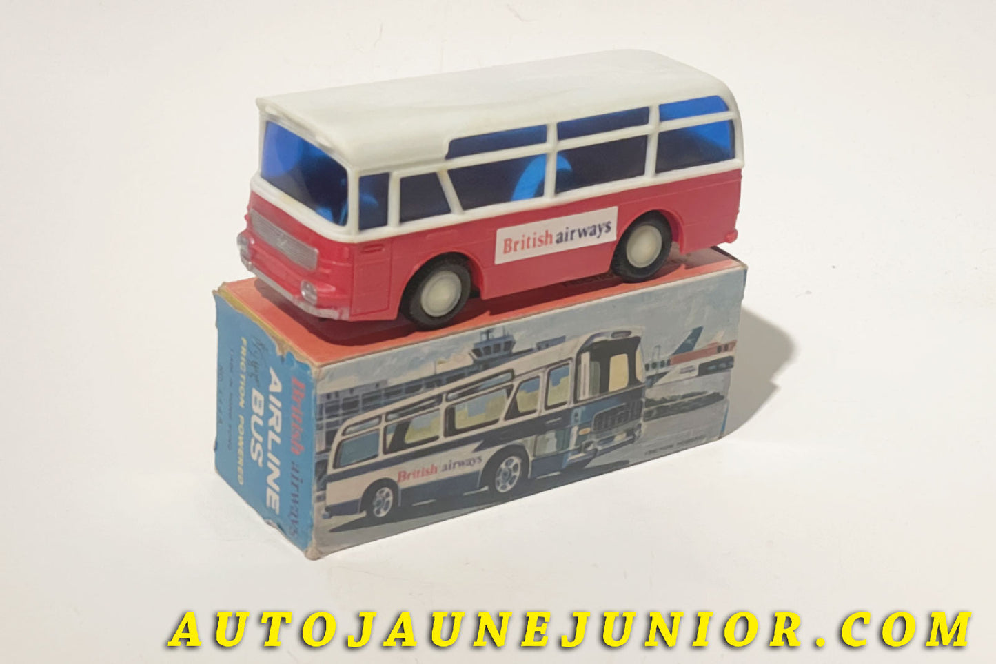 Le Hong-Kong Leyland Car "British Airway" est en vente sur Auto Jaune Junior ! Découvrez nos collections de diecast Dinky-Toys, Corgi, Corgi-Toys, Solido, Norev… AutoJaune Junior ; Retrouvez AutoJauneJunior au magasin AutoJaune Paris, ouvert en 1984 par Vincent Espinasse. 