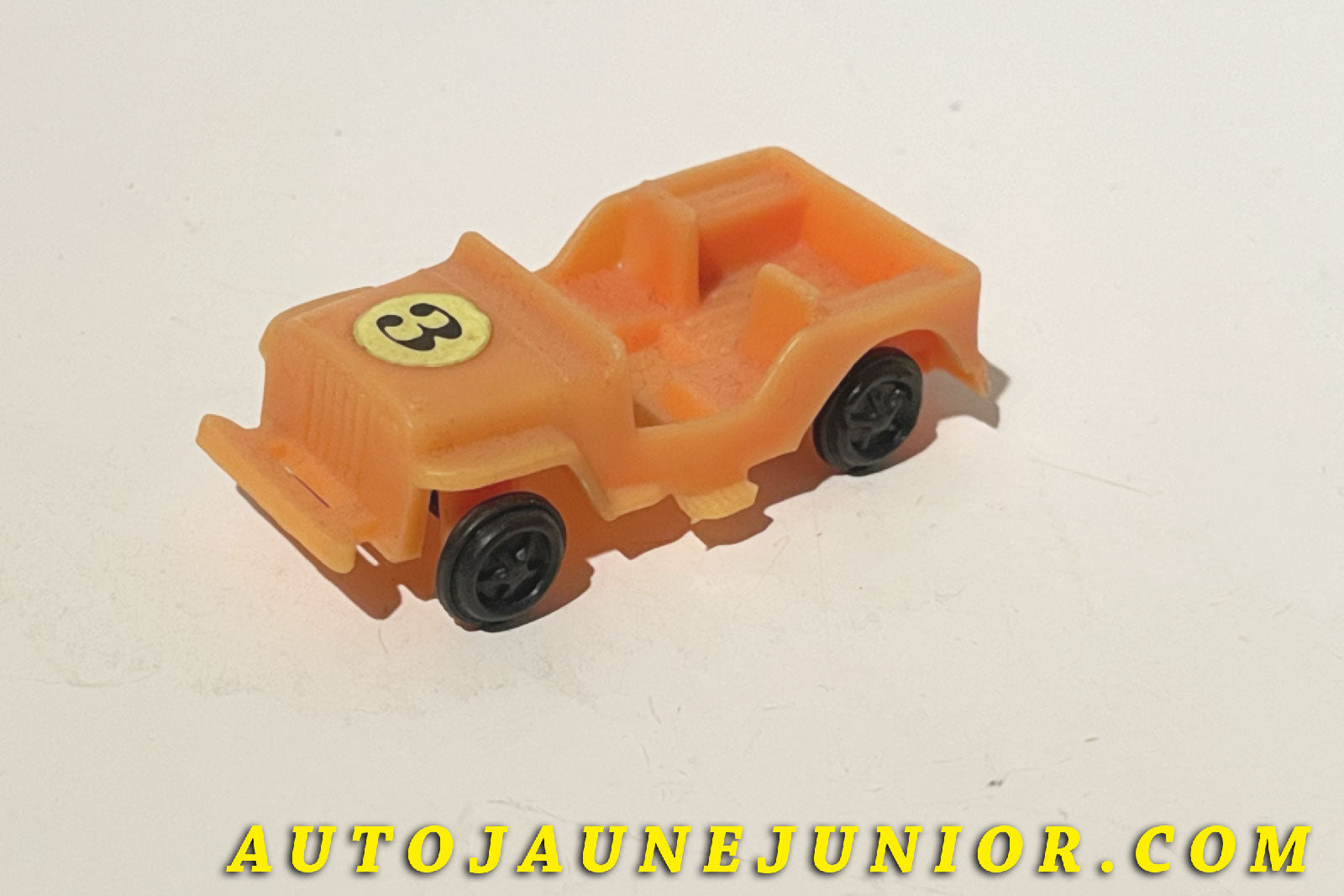Le Hong-Kong Willys Jeep de Rallye !  est en vente sur Auto Jaune Junior ! Découvrez nos collections de diecast Dinky-Toys, Corgi, Corgi-Toys, Solido, Norev… AutoJaune Junior ; Retrouvez AutoJauneJunior au magasin AutoJaune Paris, ouvert en 1984 par Vincent Espinasse. 