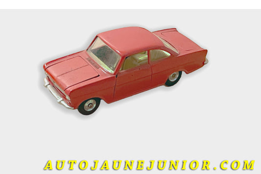 Le Politoys Opel Kadett  est en vente sur Auto Jaune Junior ! Découvrez nos collections de diecast Dinky-Toys, Corgi, Corgi-Toys, Solido, Norev… AutoJaune Junior ; Retrouvez AutoJauneJunior au magasin AutoJaune Paris, ouvert en 1984 par Vincent Espinasse. 
