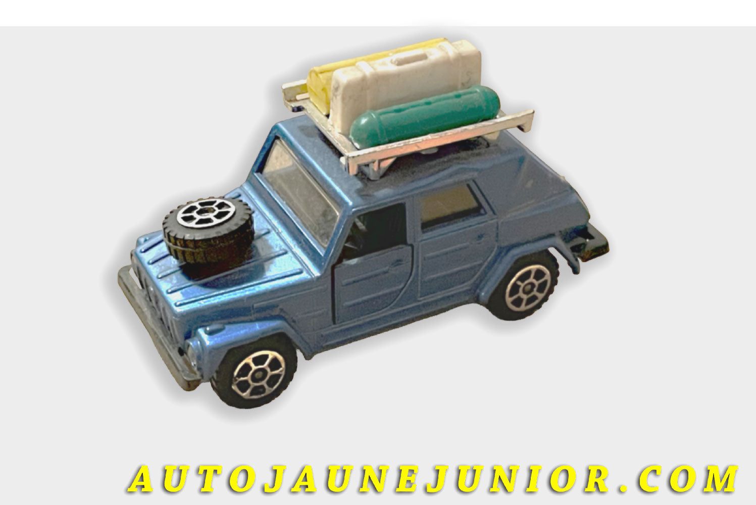 Le Polistil Volkswagen 1600 Pescaccia est en vente sur Auto Jaune Junior ! Découvrez nos collections de diecast Dinky-Toys, Corgi, Corgi-Toys, Solido, Norev… AutoJaune Junior ; Retrouvez AutoJauneJunior au magasin AutoJaune Paris, ouvert en 1984 par Vincent Espinasse. 