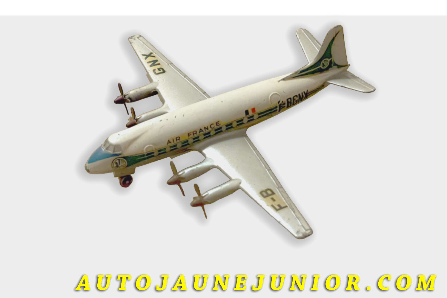 Le Dinky Toys Vickers Viscount "Air France" est en vente sur Auto Jaune Junior ! Découvrez nos collections de diecast Dinky-Toys, Corgi, Corgi-Toys, Solido, Norev… AutoJaune Junior ; Retrouvez AutoJauneJunior au magasin AutoJaune Paris, ouvert en 1984 par Vincent Espinasse. 