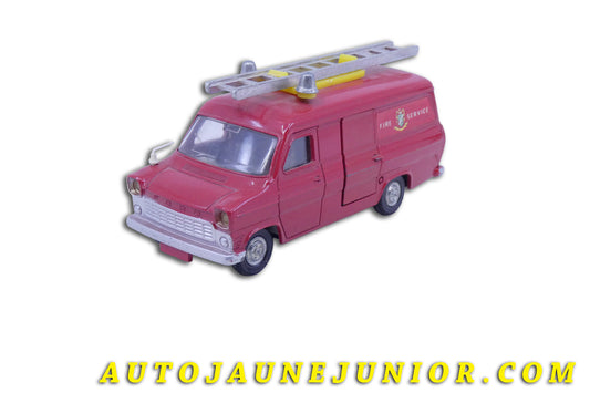 Le Dinky Toys Ford Transit Fourgon "Fire Service" est en vente sur Auto Jaune Junior ! Découvrez nos collections de diecast Dinky-Toys, Corgi, Corgi-Toys, Solido, Norev… AutoJaune Junior ; Retrouvez AutoJauneJunior au magasin AutoJaune Paris, ouvert en 1984 par Vincent Espinasse. 