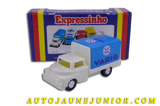 Le Glasslite Express Fourgon "Varig" - Expressinho est en vente sur Auto Jaune Junior ! Découvrez nos collections de diecast Dinky-Toys, Corgi, Corgi-Toys, Solido, Norev… AutoJaune Junior ; Retrouvez AutoJauneJunior au magasin AutoJaune Paris, ouvert en 1984 par Vincent Espinasse. 