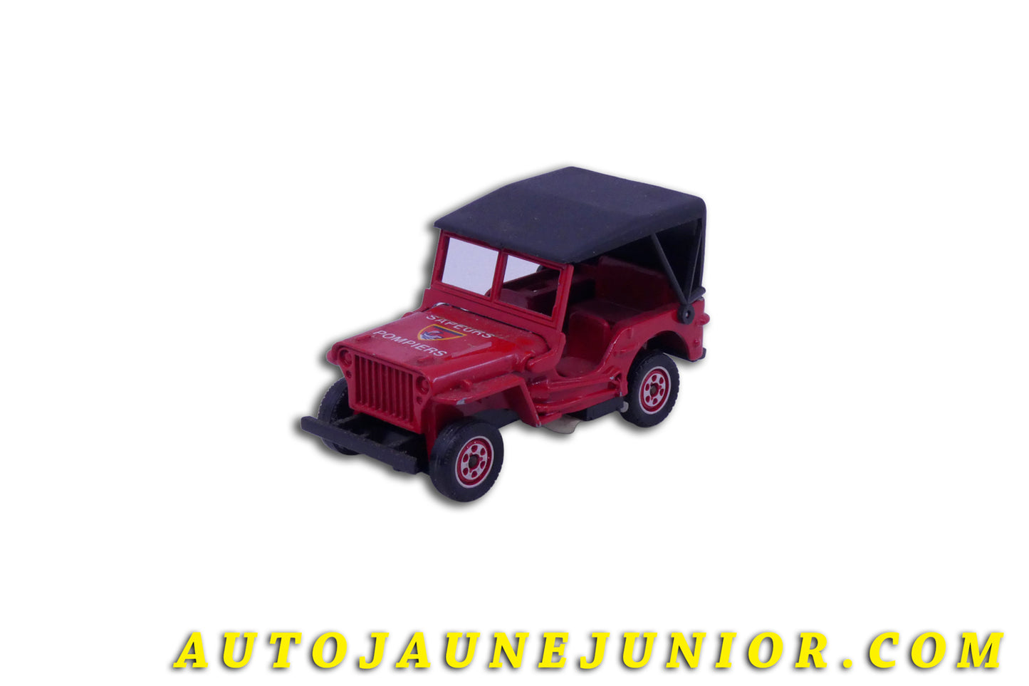 Le Solido Willys Jeep "Sapeur Pompier" avec capote est en vente sur Auto Jaune Junior ! Découvrez nos collections de diecast Dinky-Toys, Corgi, Corgi-Toys, Solido, Norev… AutoJaune Junior ; Retrouvez AutoJauneJunior au magasin AutoJaune Paris, ouvert en 1984 par Vincent Espinasse. 
