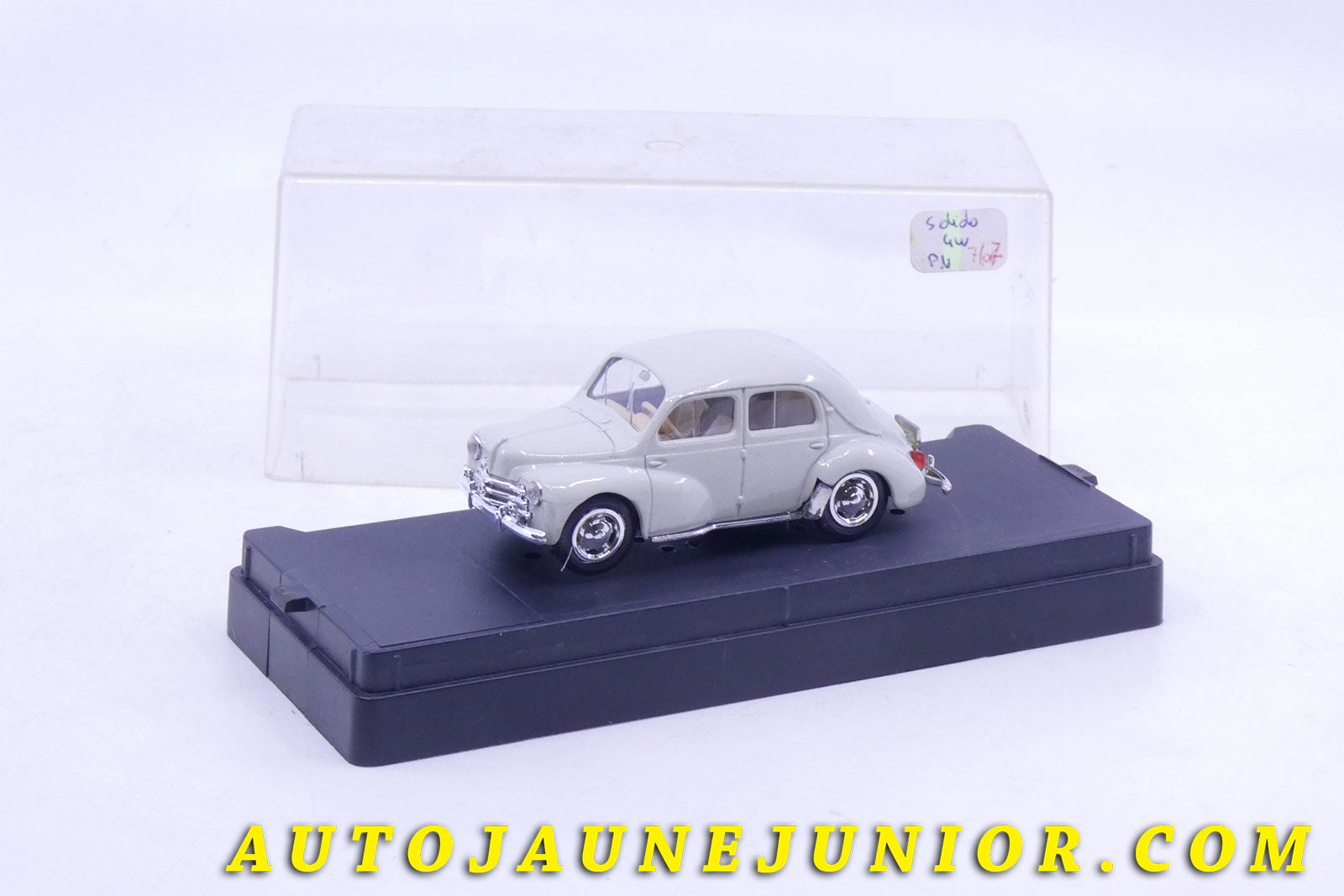 Le #5306 - Solido - Renault - 4 CV Edition Limité 50 ans  est en vente sur Auto Jaune Junior ! Découvrez nos collections de diecast Dinky-Toys, Corgi, Corgi-Toys, Solido, Norev… Découvrez notre magasin physique , AutoJaune Paris, ouvert en 1984 par Vincent Espinasse. 41 rue Cavendish, 75019 Paris. Tel : 01 42 40 61 23. Ouvert les mardi et vendredi de 13h à 19h. 