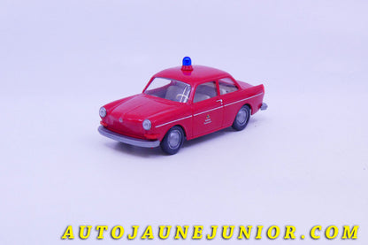 Le #5475 - Wiking - Volkswagen - 1600 Berline Feuer Wehr est en vente sur Auto Jaune Junior ! Découvrez nos collections de diecast Dinky-Toys, Corgi, Corgi-Toys, Solido, Norev… Découvrez notre magasin physique , AutoJaune Paris, ouvert en 1984 par Vincent Espinasse. 41 rue Cavendish, 75019 Paris. Tel : 01 42 40 61 23. Ouvert les mardi et vendredi de 13h à 19h. 