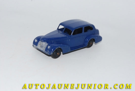 Le #5526 - Dinky Toys - Oldsmobile - 6 Berline "Saloon" est en vente sur Auto Jaune Junior ! Découvrez nos collections de diecast Dinky-Toys, Corgi, Corgi-Toys, Solido, Norev… Découvrez notre magasin physique , AutoJaune Paris, ouvert en 1984 par Vincent Espinasse. 41 rue Cavendish, 75019 Paris. Tel : 01 42 40 61 23. Ouvert les mardi et vendredi de 13h à 19h. 