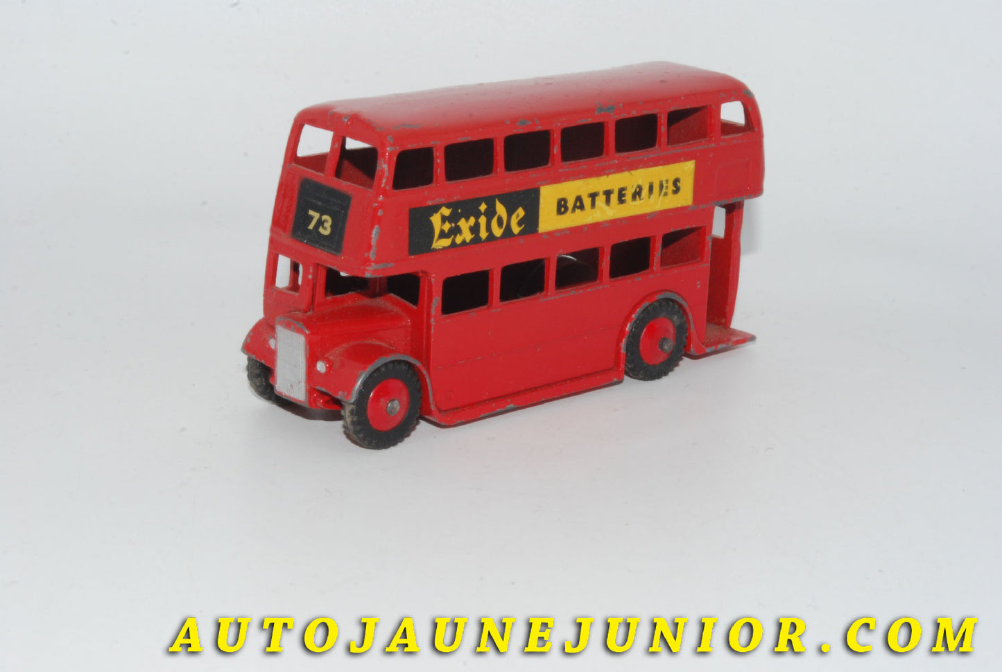 Le #5535 - Dinky Toys - Leyland - Bus "Exide Batteries" est en vente sur Auto Jaune Junior ! Découvrez nos collections de diecast Dinky-Toys, Corgi, Corgi-Toys, Solido, Norev… Découvrez notre magasin physique , AutoJaune Paris, ouvert en 1984 par Vincent Espinasse. 41 rue Cavendish, 75019 Paris. Tel : 01 42 40 61 23. Ouvert les mardi et vendredi de 13h à 19h. 